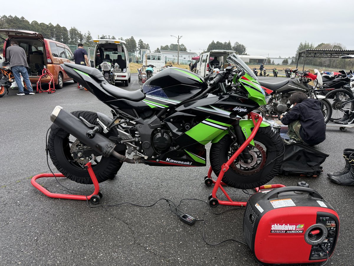 しらっち tweet media