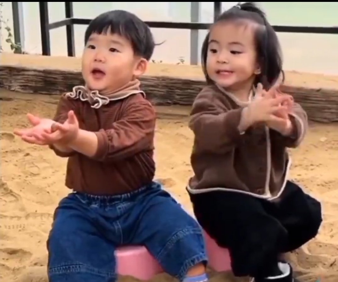 Lily 🐷🐰🥟 Rent S24 Ultra tweet media