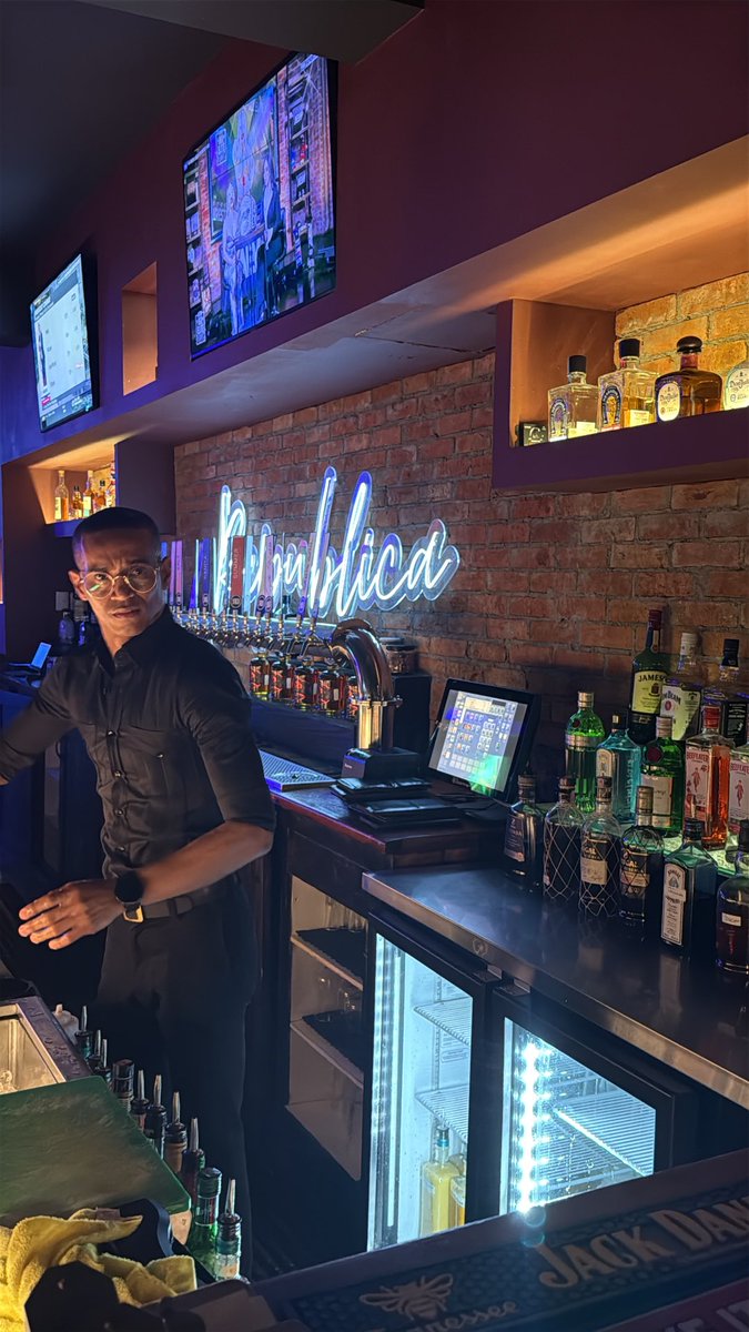 ☕️Cafeluegoexisto tweet media