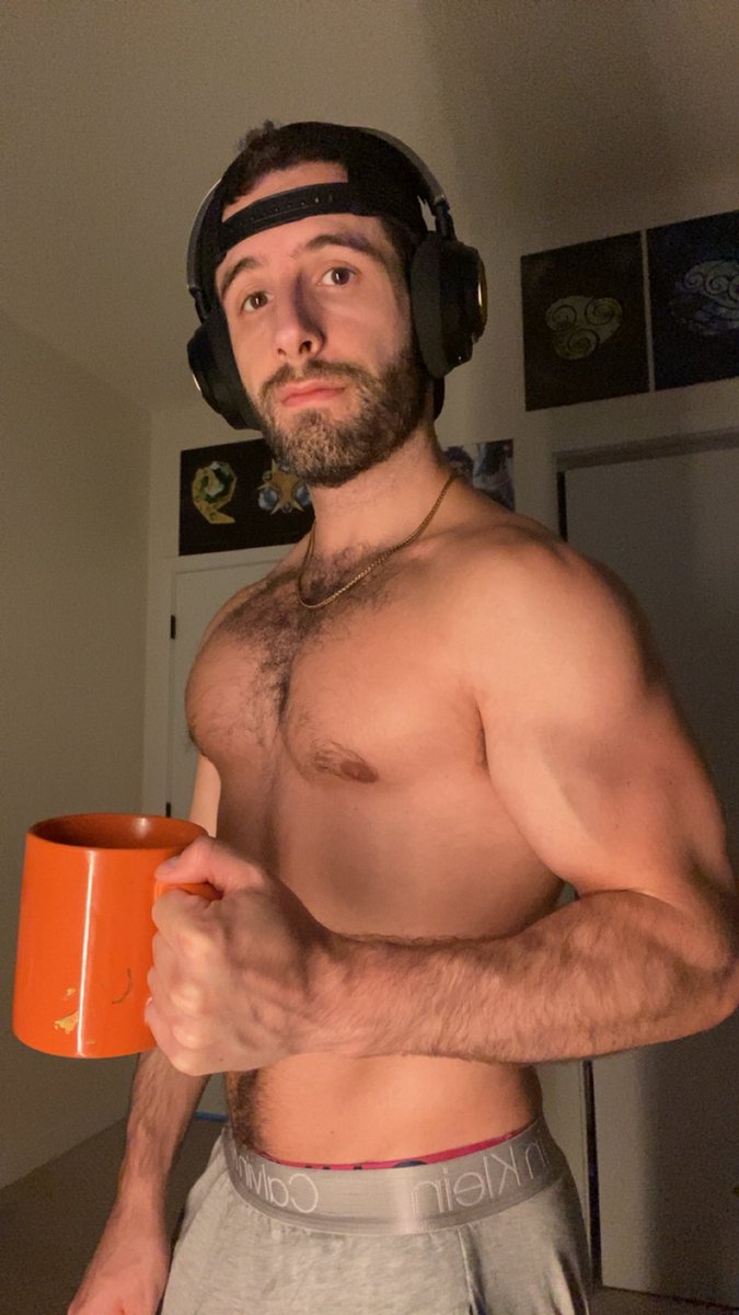 Master Alex tweet media