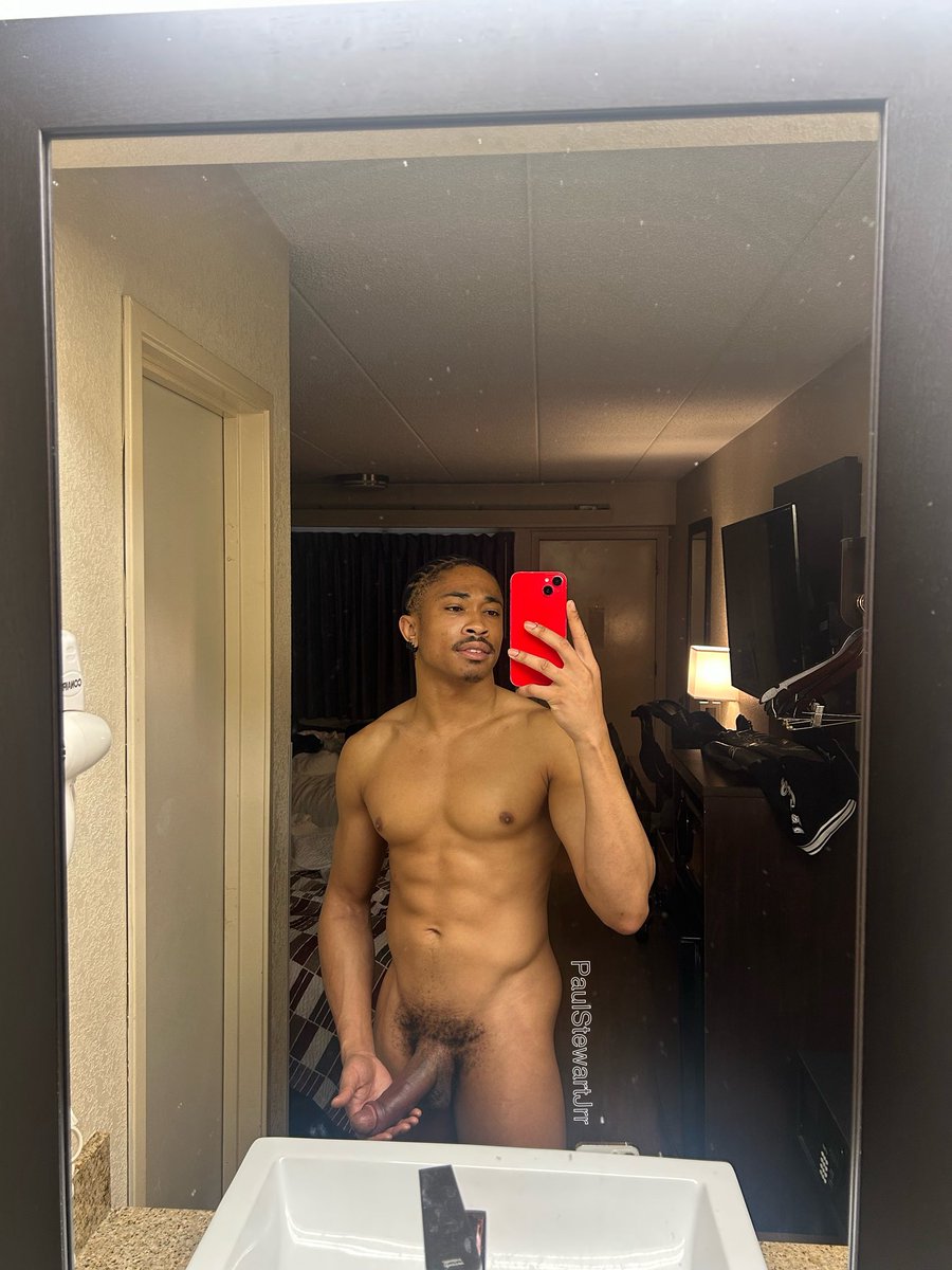 ℋ𝒾 ℐ’𝓂 👋🏽 ♑︎ 𝒫𝒶𝓊𝓁 ♔ tweet media