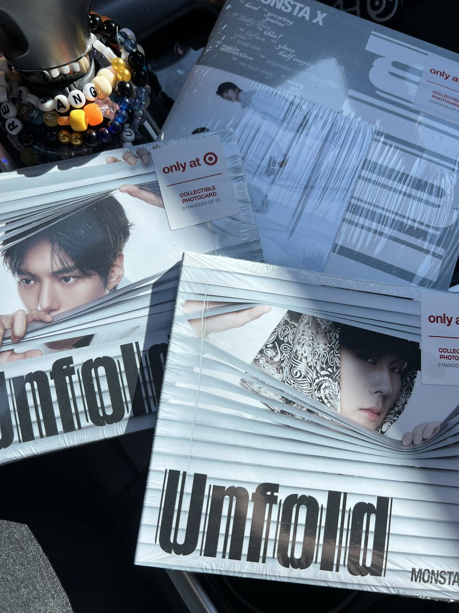 tonermo's tweet photo. Evening target run for @OfficialMONSTAX  Unfold album! 
📍Santa Fe, NM
@hello82official #mylocaltarget #hello82 #82giveaway https://t.co/4yf7lf5EM3