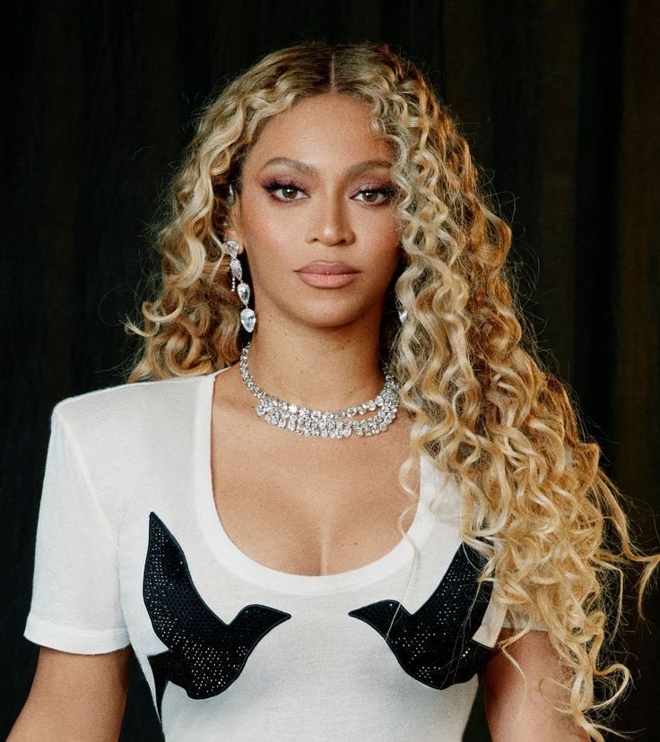 Zari 👽 tweet media