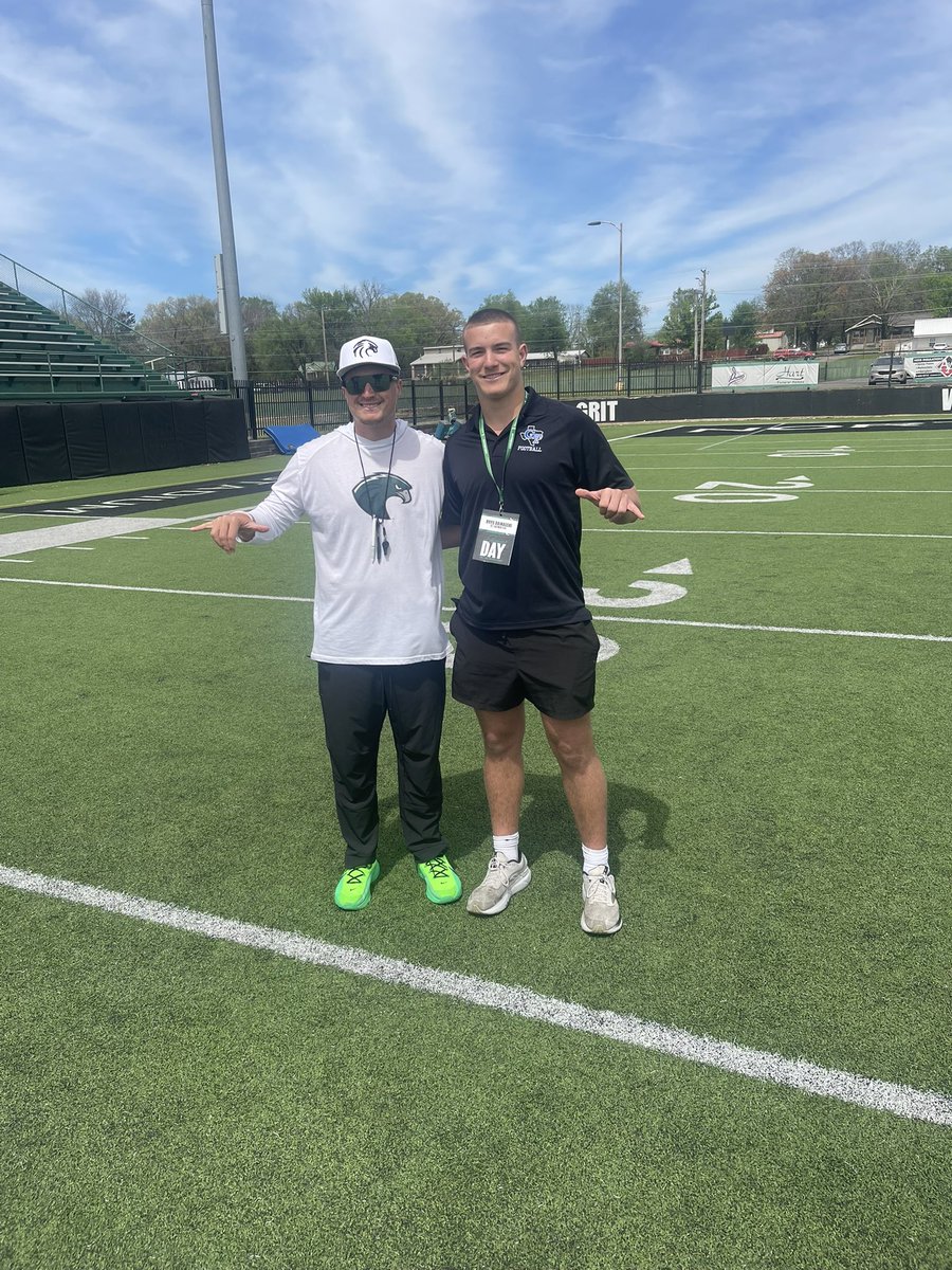 Rhys Dainauski - 6'4, 230lb TE 2027 tweet media