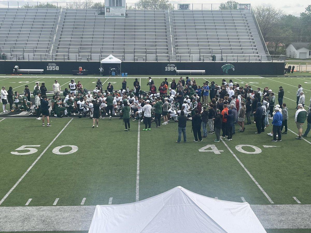 Rhys Dainauski - 6'4, 230lb TE 2027 tweet media