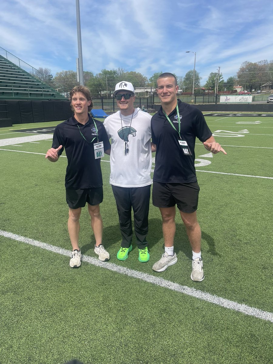 Rhys Dainauski - 6'4, 230lb TE 2027 tweet media