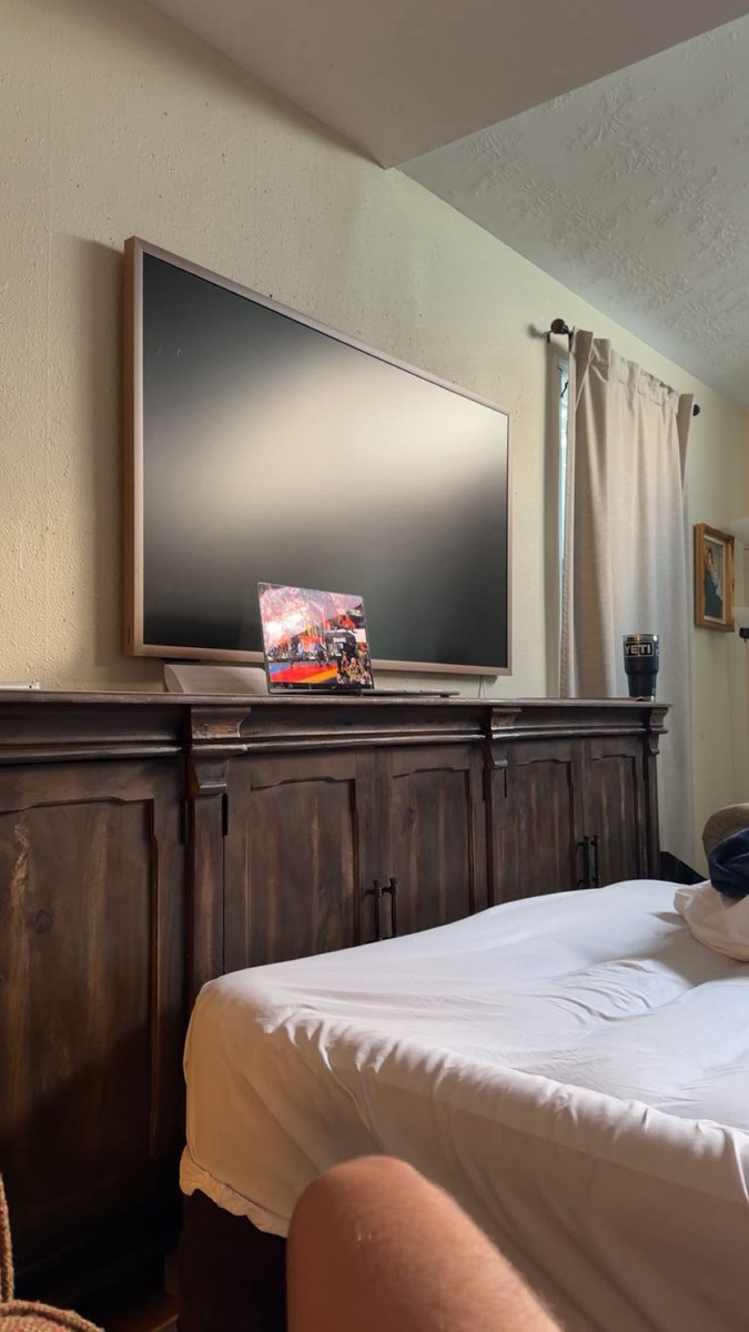 The Dude tweet media