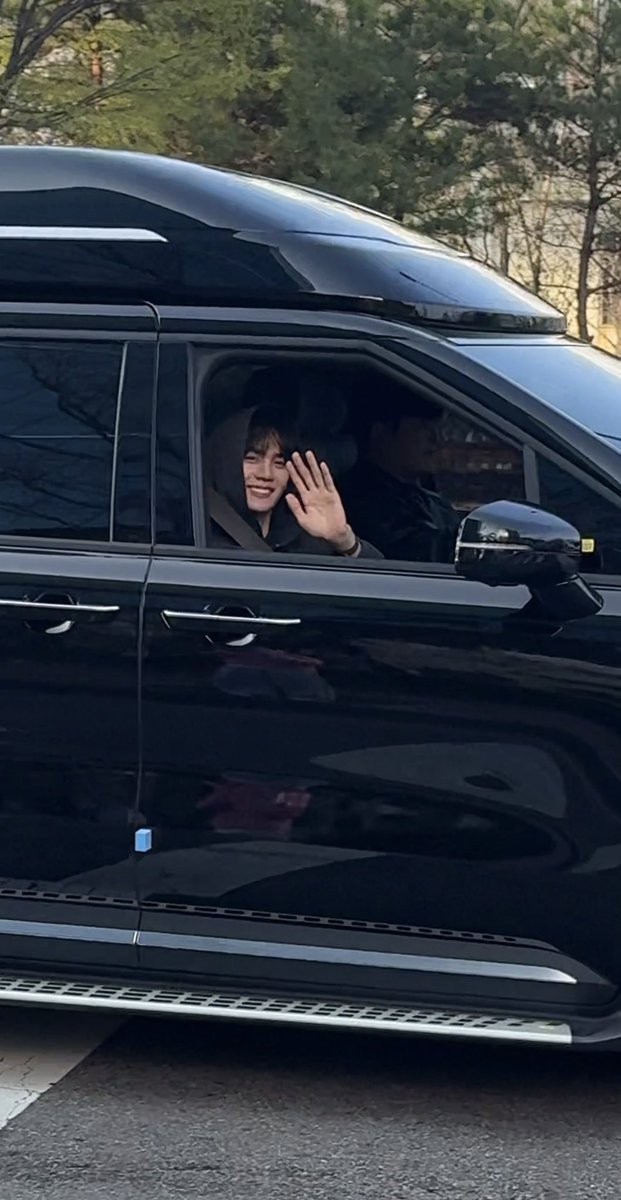 🎀𓂃🍓𓈒𓏸 tweet media