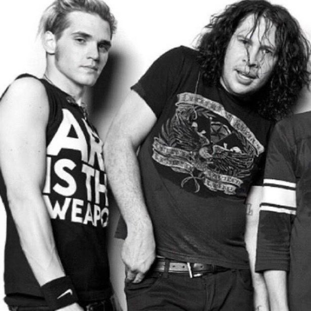 cam 🧁 tweet media