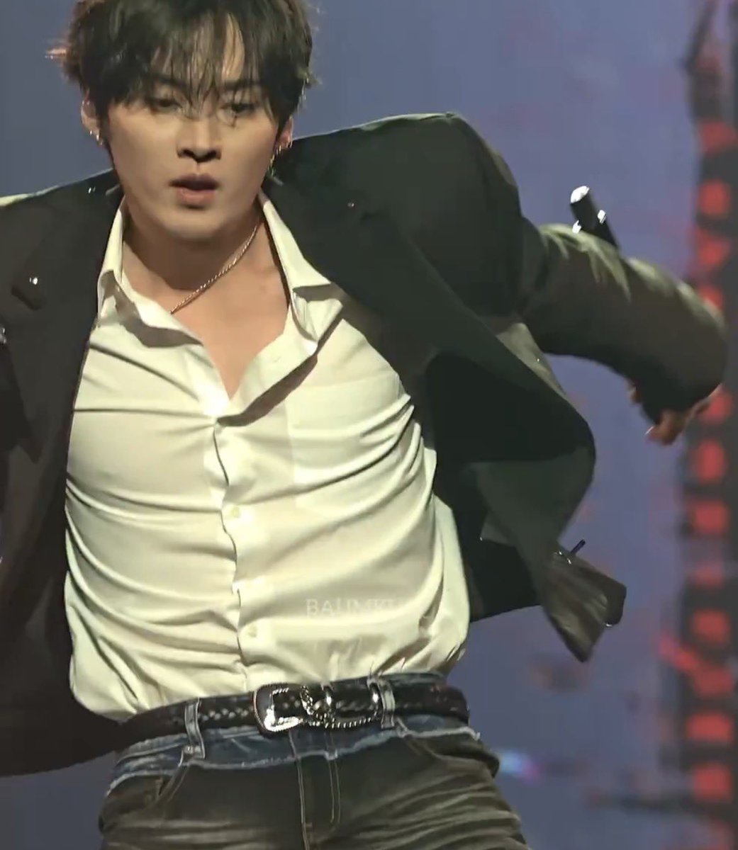 jiji •°.*☆ tweet media