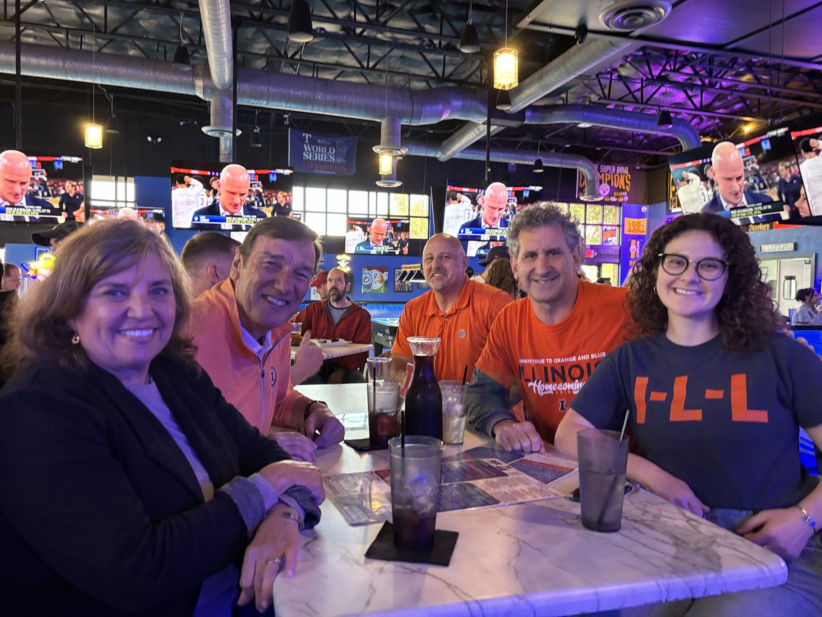 Dallas_Illini's tweet photo. Great turnout in Big D https://t.co/pHT6HGUPJp