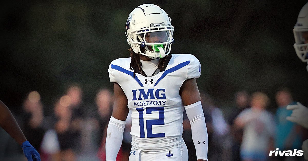 Larry Moon III tweet media