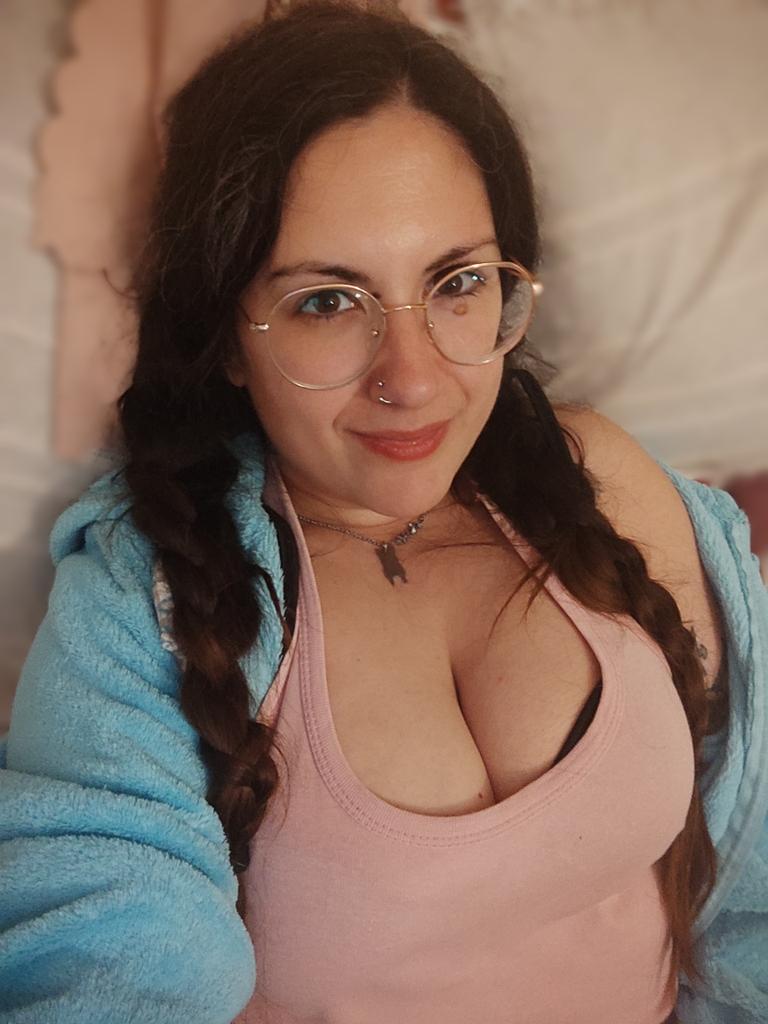 🦋~V~ Wolfie🦋 tweet media