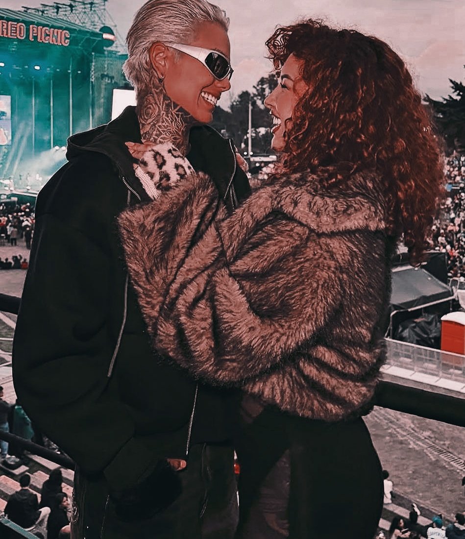 𝑀𝑖𝑠𝑠 𝐾𝑦𝑙𝑒 tweet media