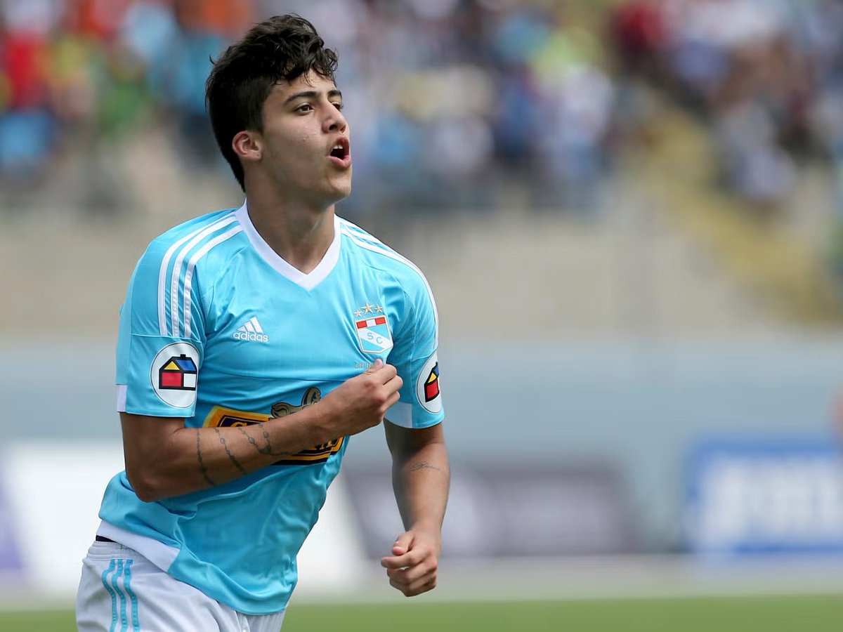 Sporting Cristal Shitposting tweet media