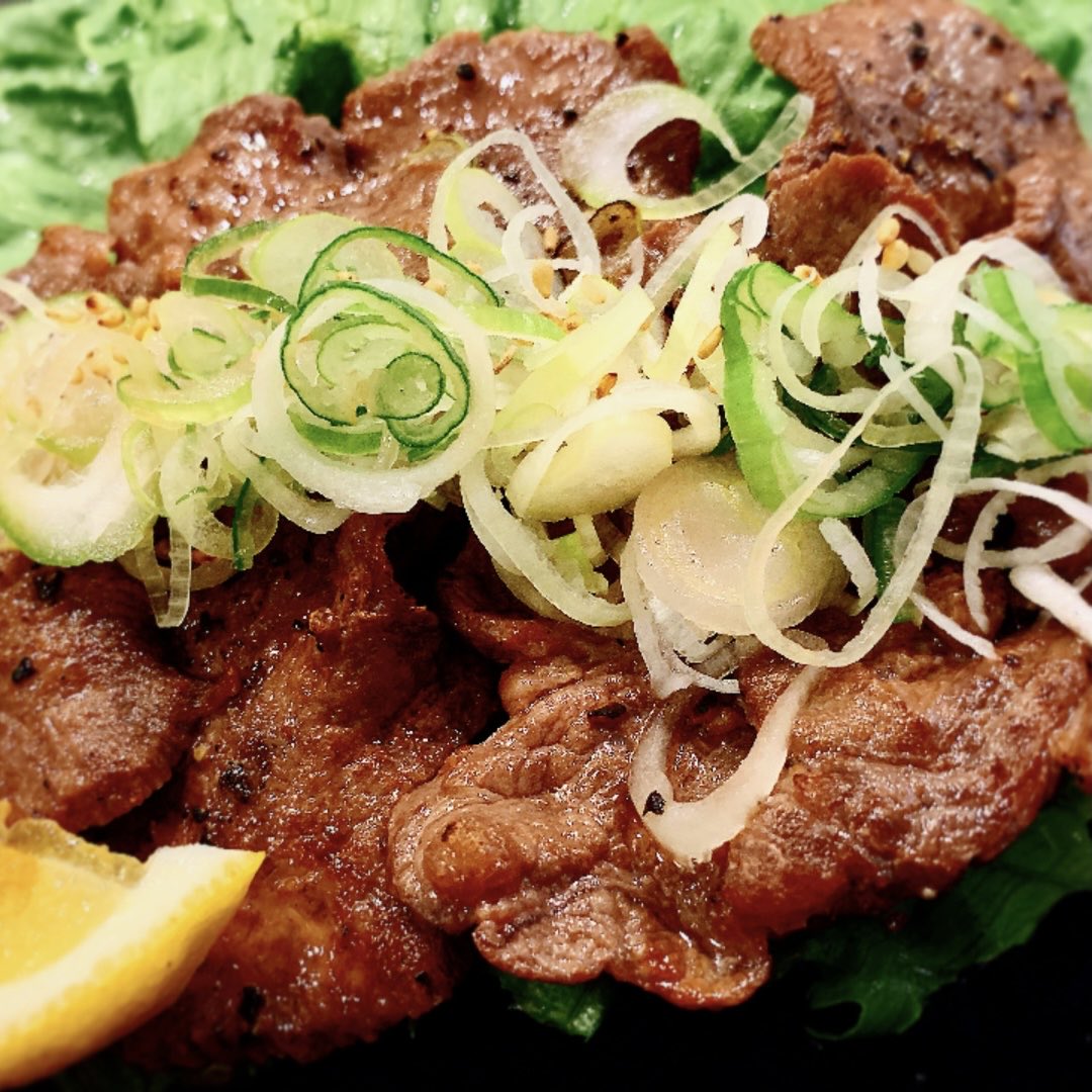 「プロお好み焼き師・わたなべ」 お好み焼き専門店まるひ tweet media