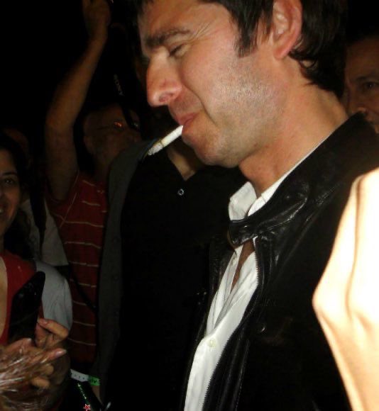 hari saw oasis tweet media