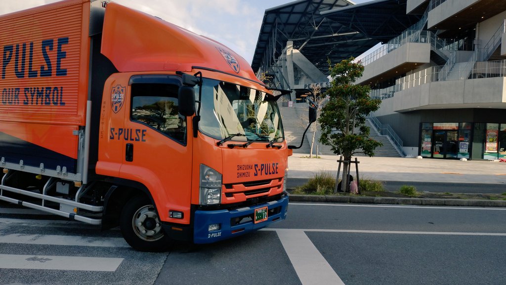 mili-miriko tweet media