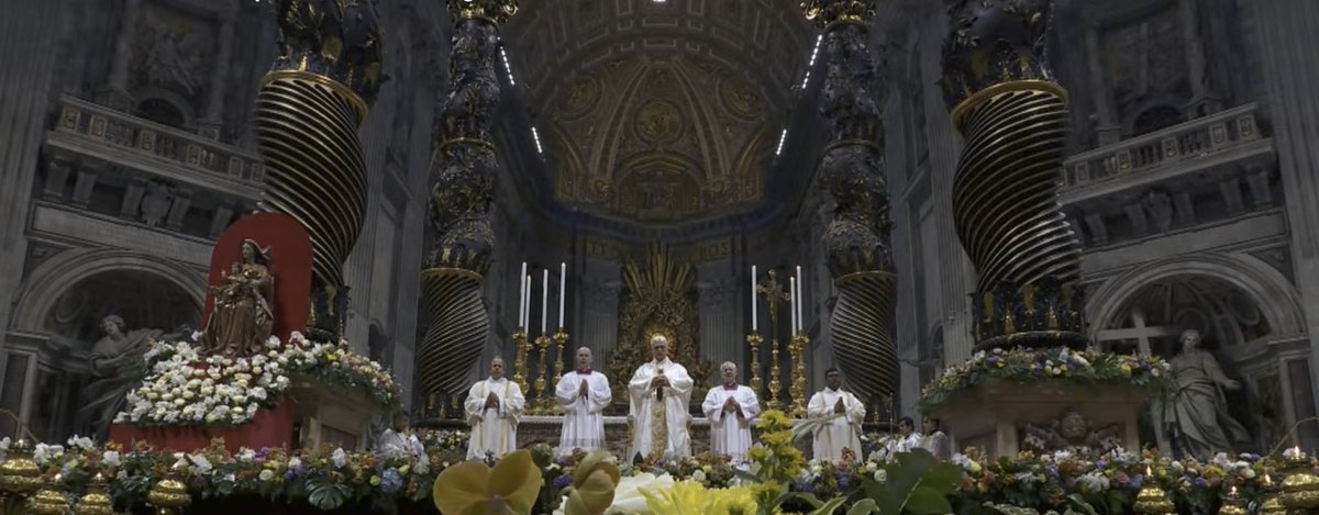 DanGuerreroVF's tweet image. Los católicos debéis saber que este año el Papa y su séquito se han marcado la #pascua más #masónica y #esotérica de toda la historia del cristianismo. Ya no sirven al Padre ni celebran a Cristo. La simbología ya es MUY descarada …ia-pascua-simbolos-xze9n4j.gamma.site Veremos qué sigue.