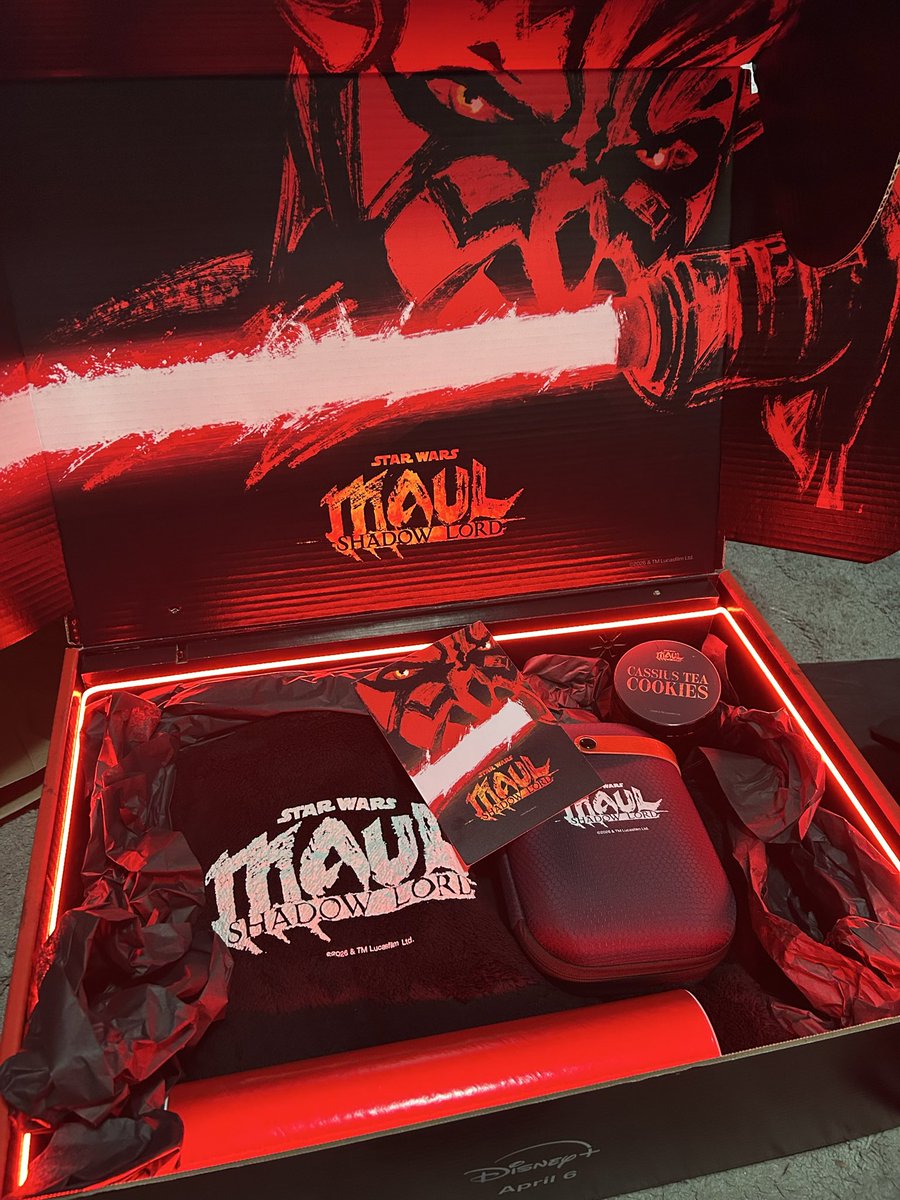 victoria🧚🏼‍♀️maul shadow lord era🖤 tweet media