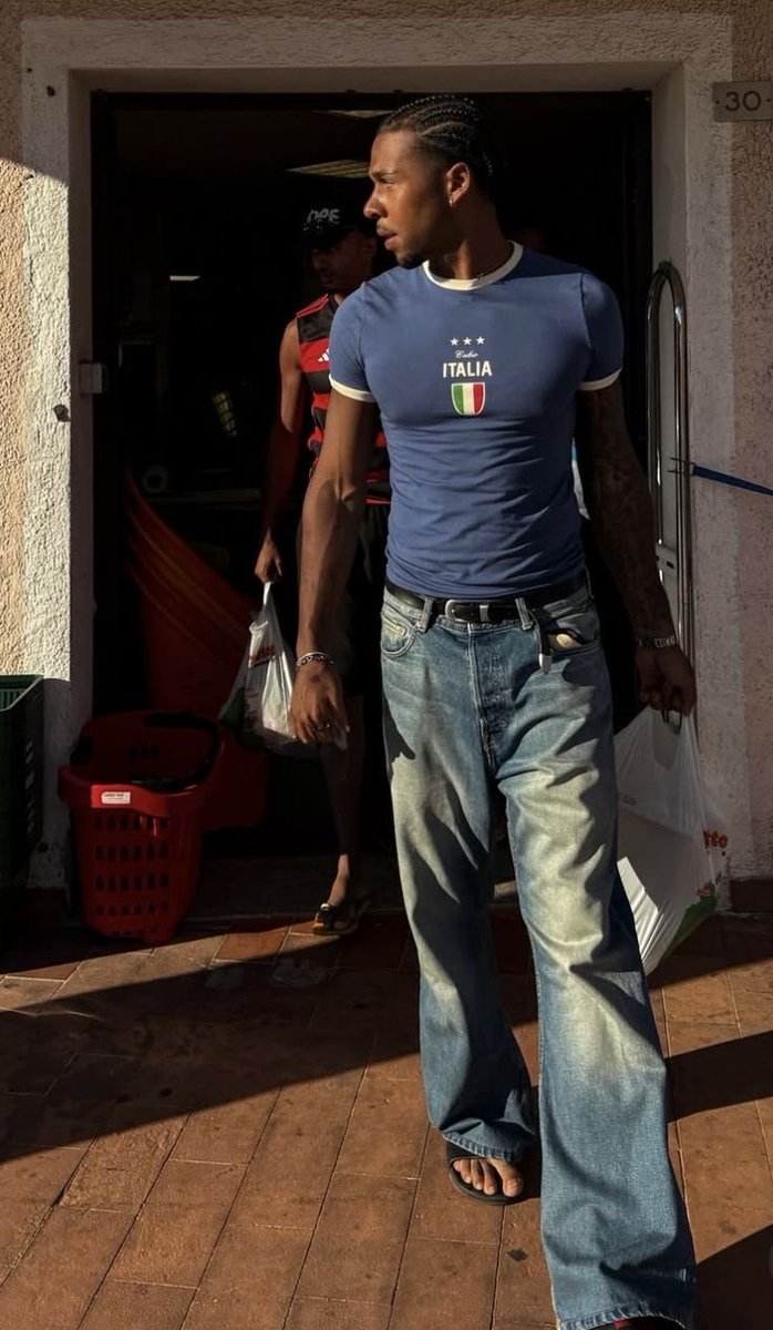 Anna verrà tweet media