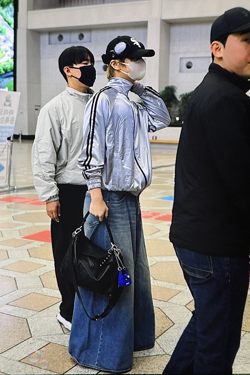 すず.. tweet media