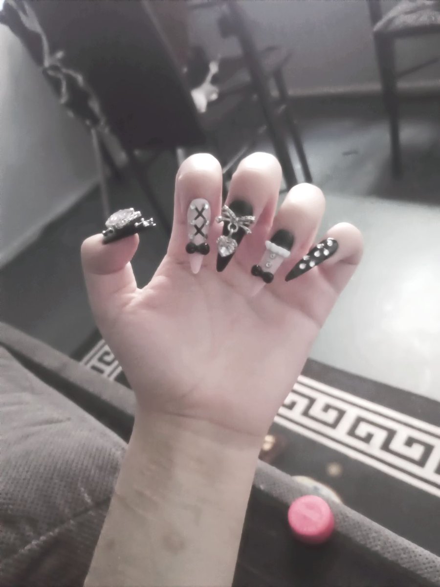 unicornio tweet media