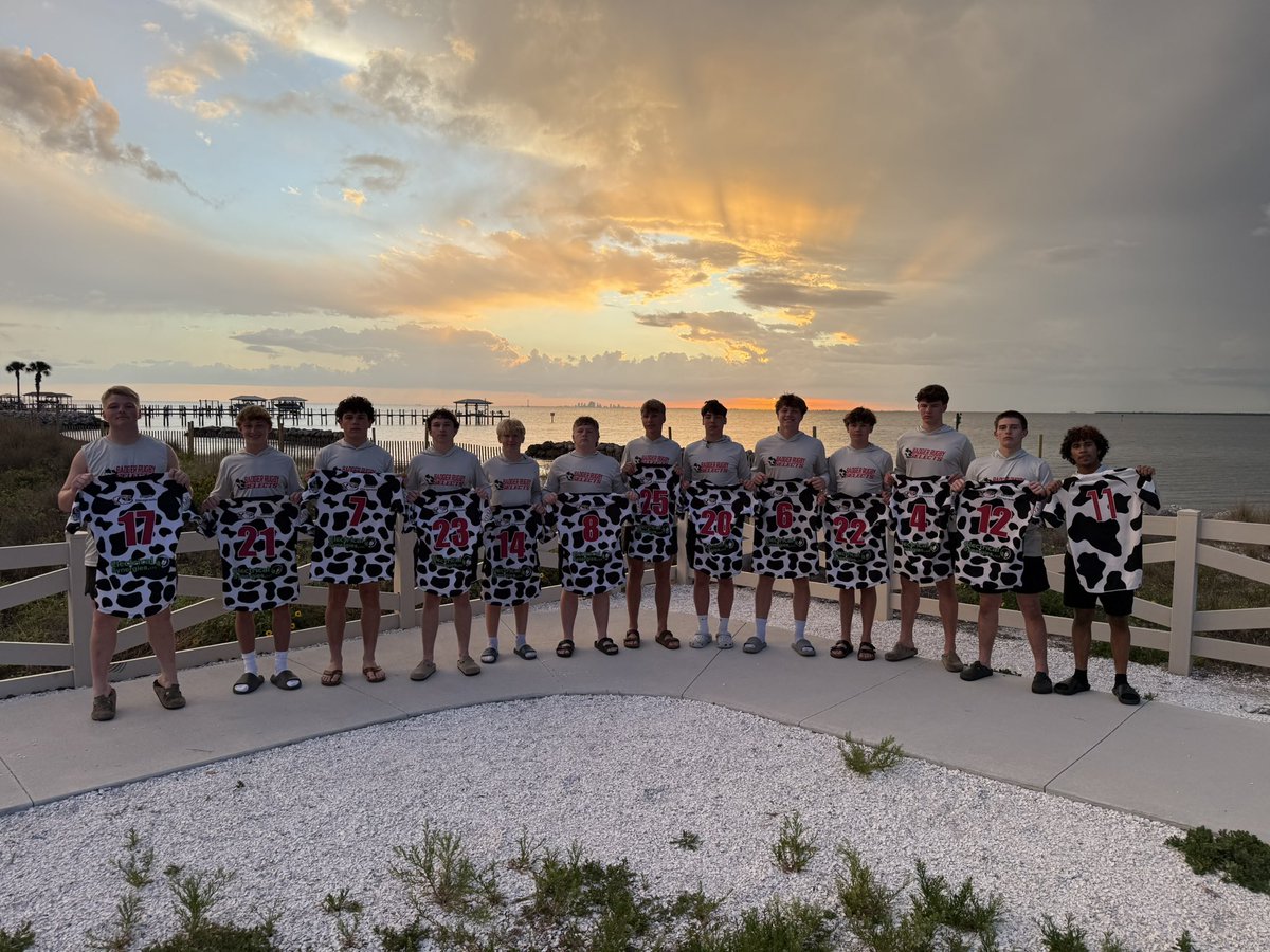 Jaxon_Zukowski's tweet photo. Great group of Wisconsin Rugby boys competing in Tampa @Tropical7s
Finished 5-1 as 16U Open Runner-Up—earned it through adversity and big moments.
Different lines on the field vs Football, but rugby is rugby—fast, physical, and unforgiving.
This group is just getting started.
🎥 @BadgerKings10
#BadgerSelects #CowJerseys #RugbyFootball #Rugby7s #Tropical7s