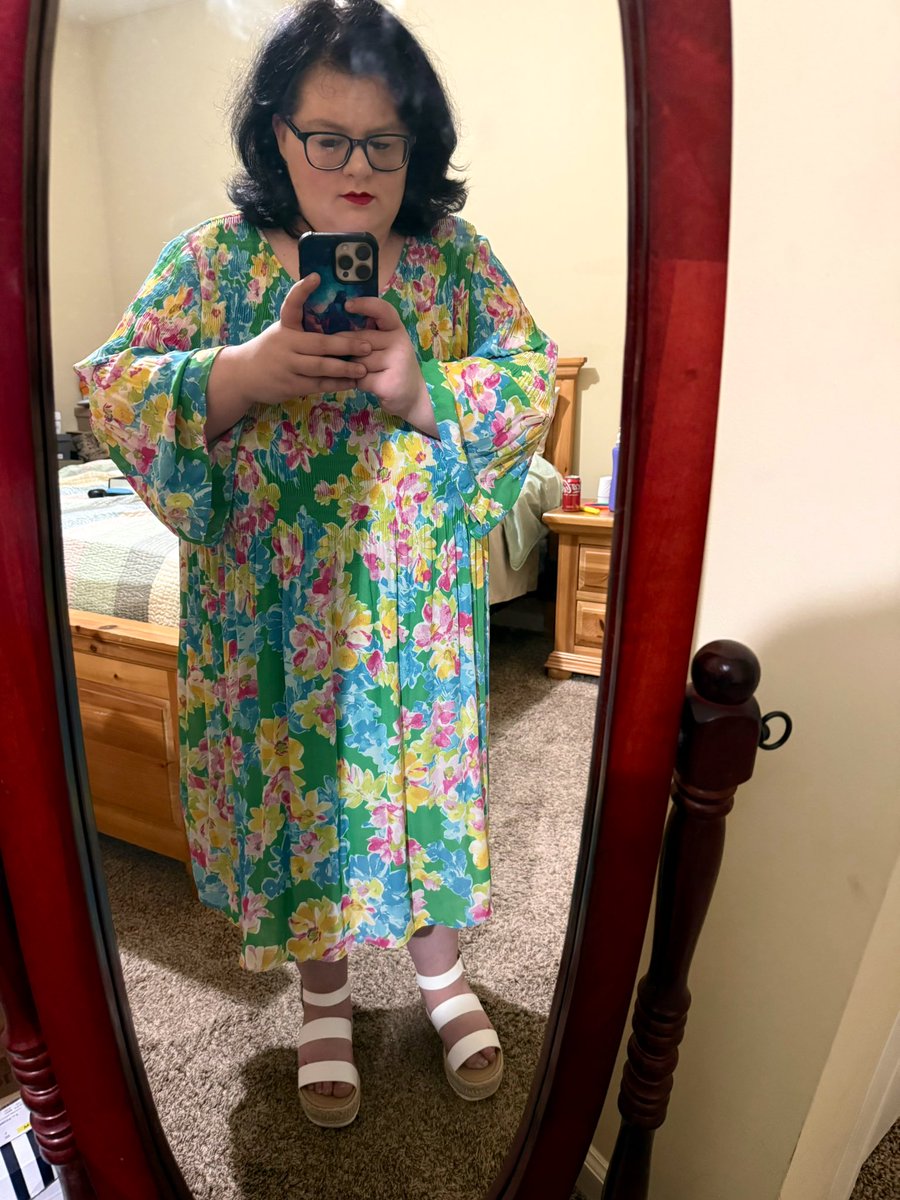 ZeldaAGabriel's tweet image. I haven’t worn makeup in a LONG time - but it’s definitely worth it. Easter Vigil is so important! ☺️🙏🏼🤍 #Catholic