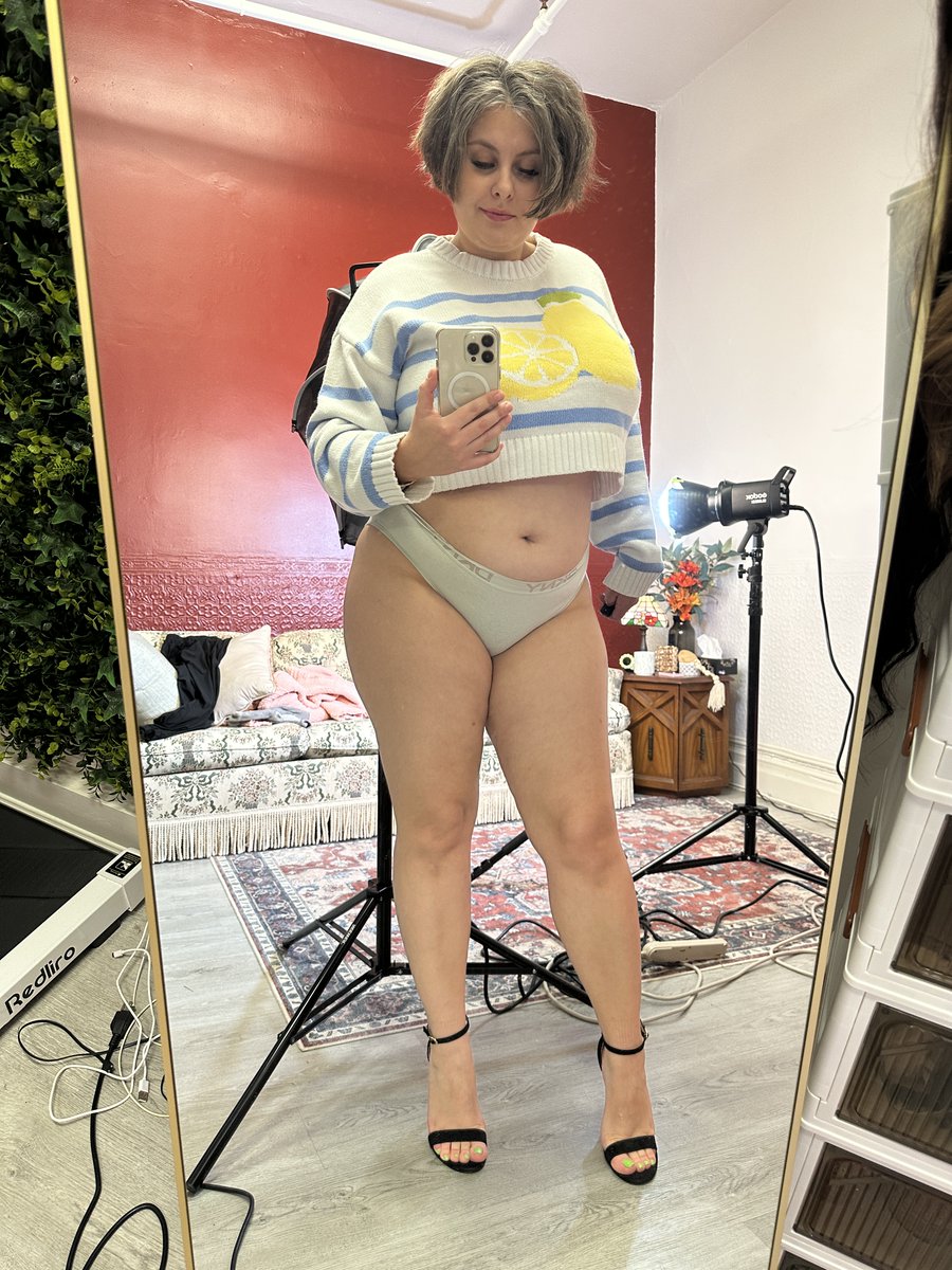 Mermaid Eva tweet media