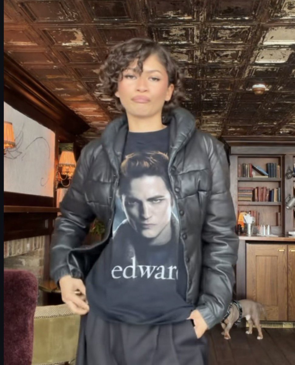 𝚏𝚕𝚘𝚛𝚊🦋 PAUL THIN SACA MÚSICA tweet media