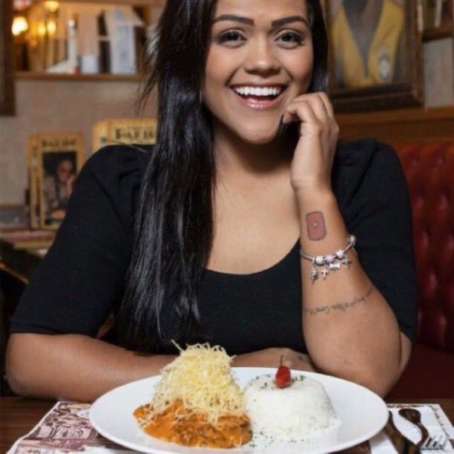 ⛤. pazzo 🎱 VIU O MCR!!! tweet media