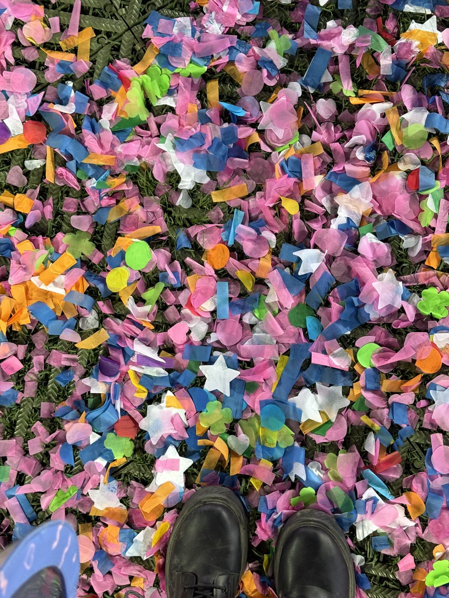 에리◠‿◠♡︎ tweet media