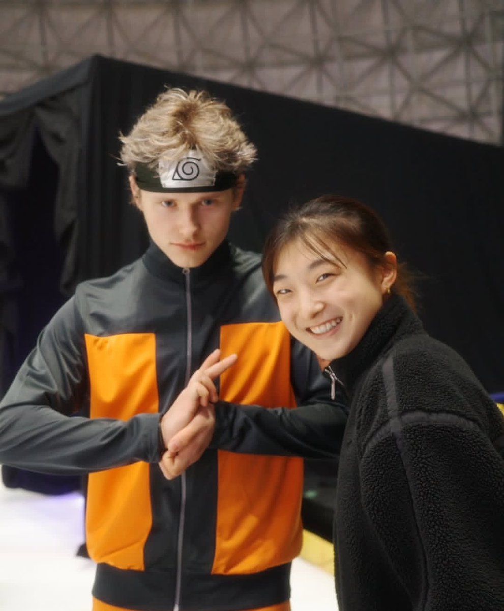 lia¹ is CELEBRATING ILIA 3x WORLD CHAMPION 🖤💛💫 tweet media