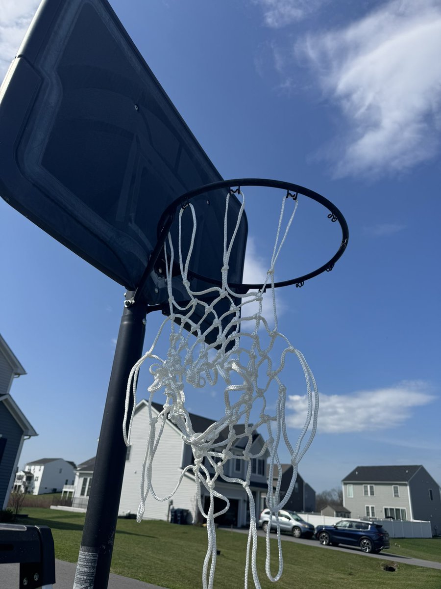 IrreleVaNt tweet media