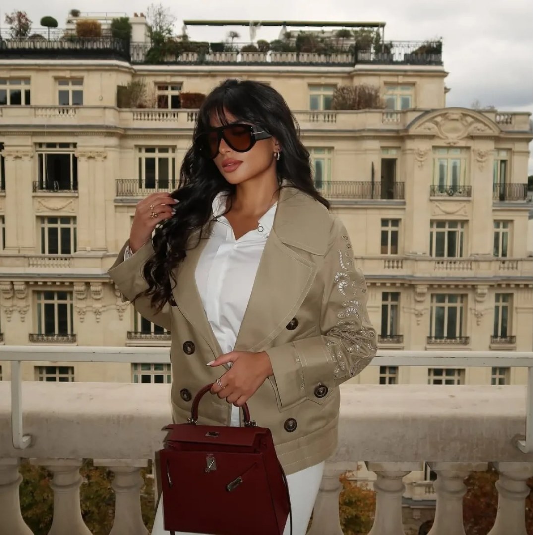 صيحات الموضة لهذا الموسم تجمع بين الراحة والأناقة، مع جاكيتات ومعاطف تحوّل الإطلالة الكاجوال إلى أكثر أناقة.. للمزيد 