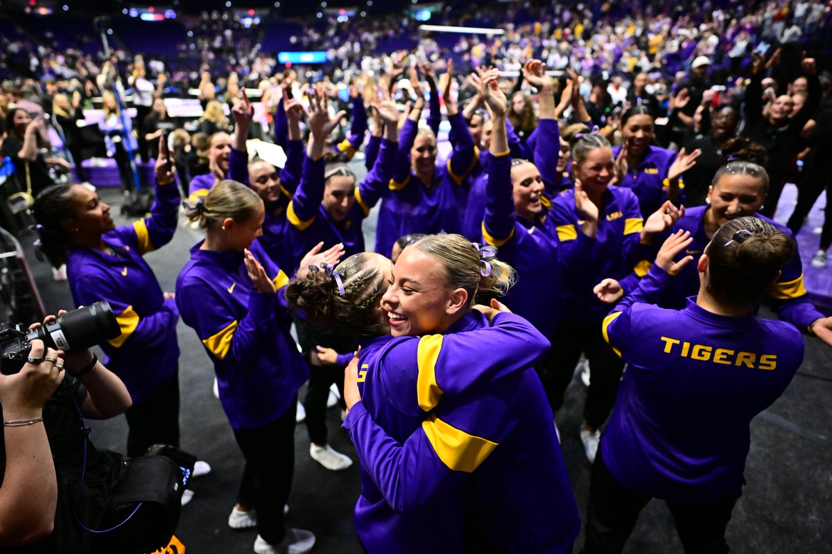 LSU Gymnastics tweet media