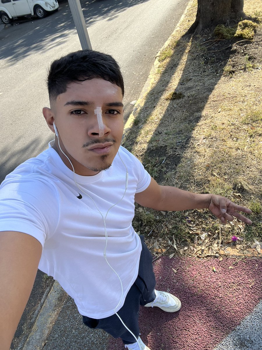 alextwink tweet media