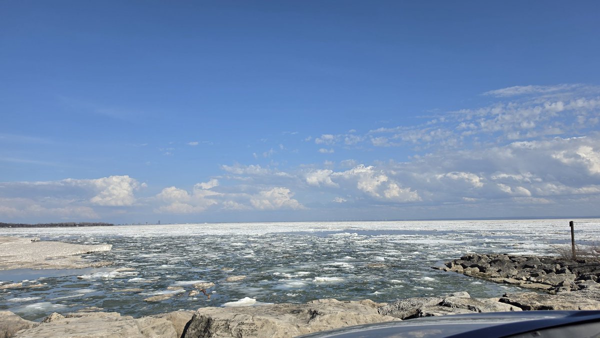 STORM WATCH- Lake Erie tweet media