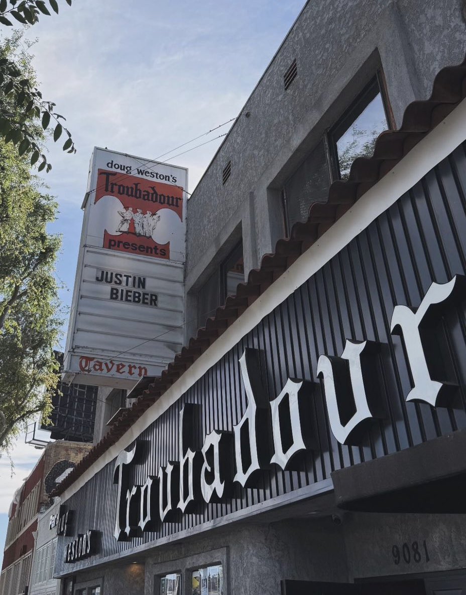 Justin Bieber Chile tweet media