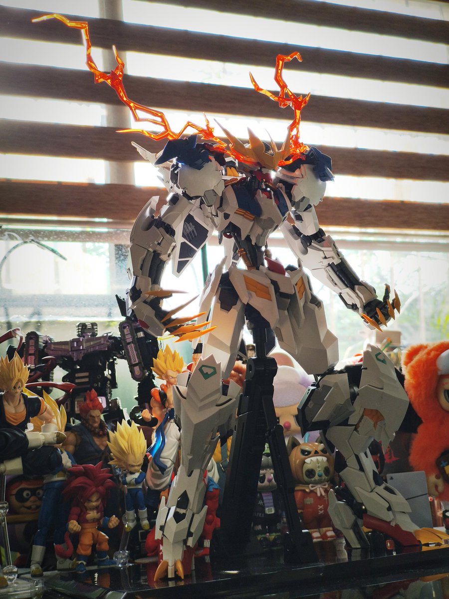 xdeusx's tweet image. Happy Easter, gorgeous. #Barbatos #Gundam #IronBloodedOrphans