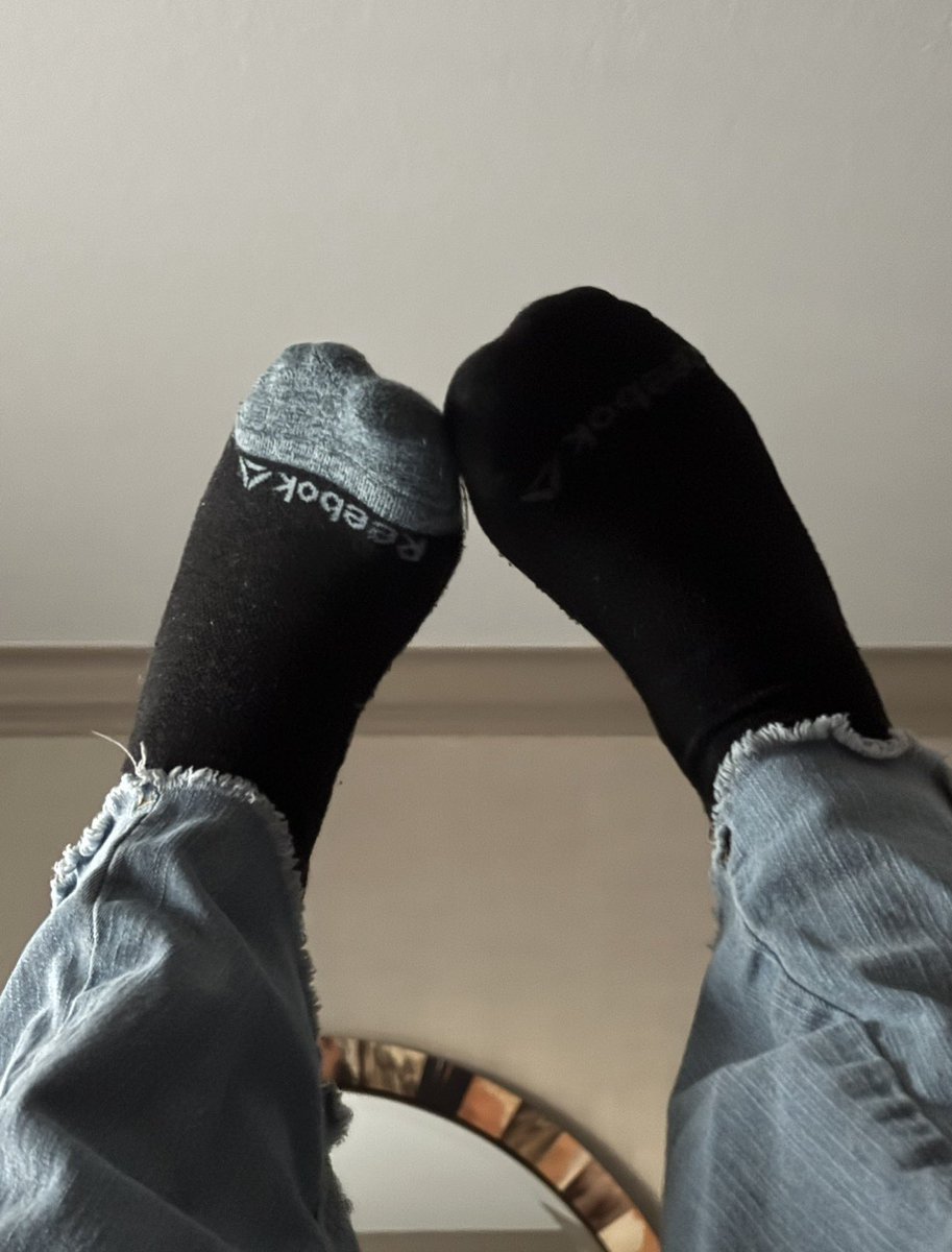 MegalodonVT | Shark Vtuber 🦈🫧💜 tweet media