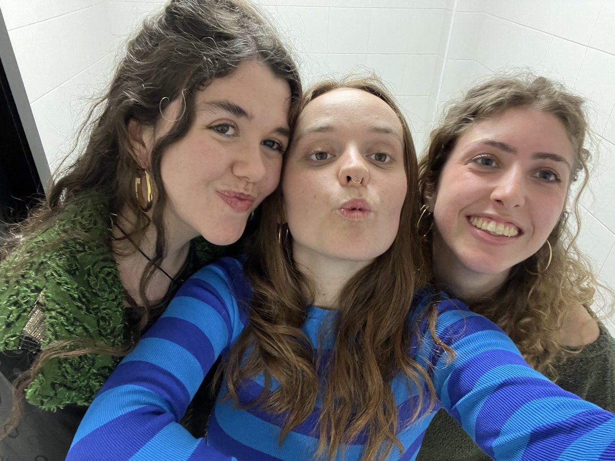 cèlia 🌞 tweet media