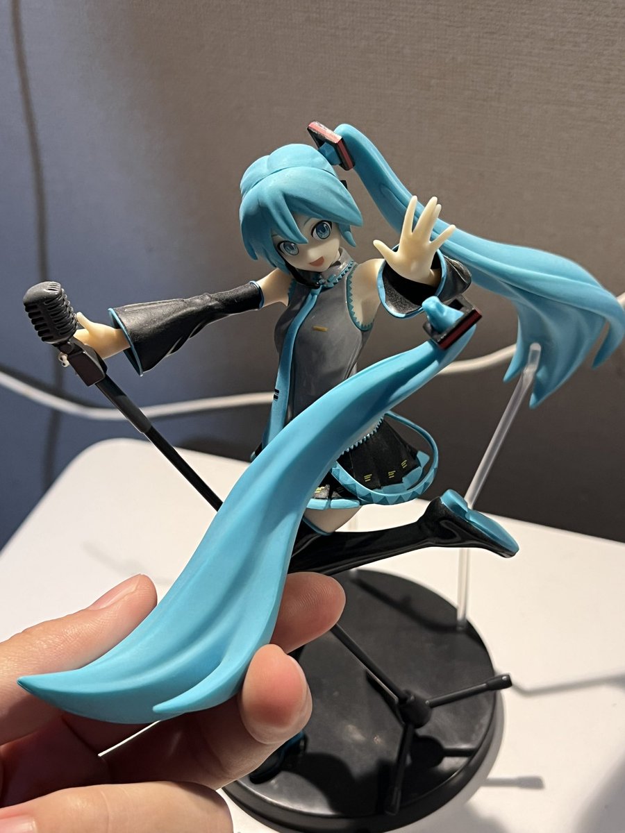 のーきん tweet media