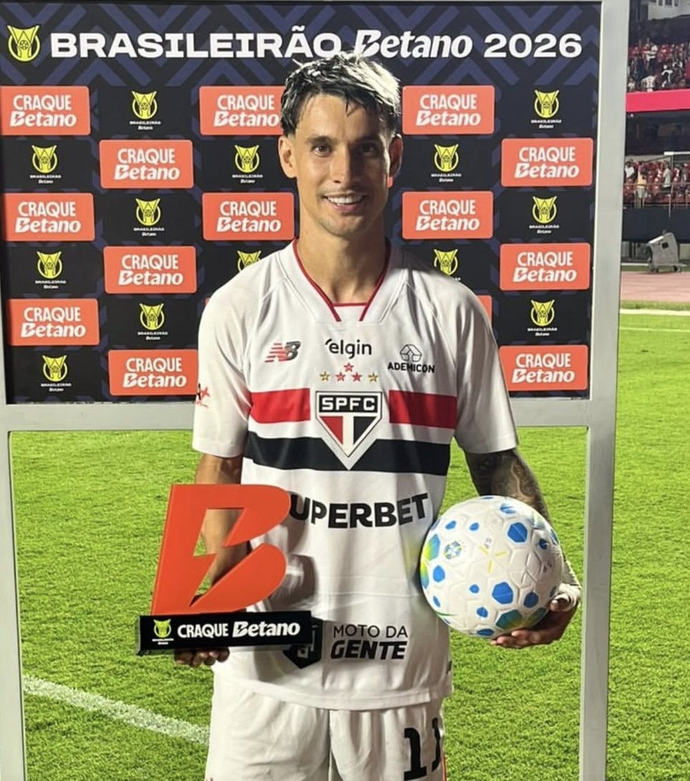somosaopaulinos's tweet photo. 📸 Ferreirinha foi eleito o melhor em campo na partida entre São Paulo 4x1 Cruzeiro. https://t.co/MkPdKVUSJK