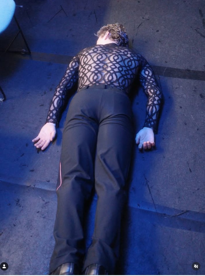 Charlene- #WeSupportMox #WeLoveMox #WeLoveIliaQG tweet media