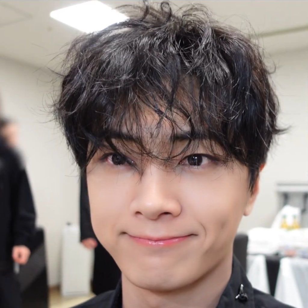 nia ☁️ tweet media