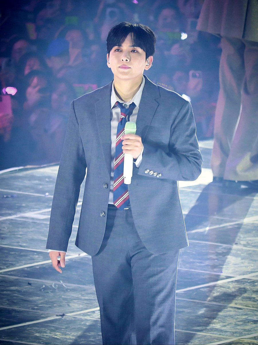 려욱프라이드 tweet media