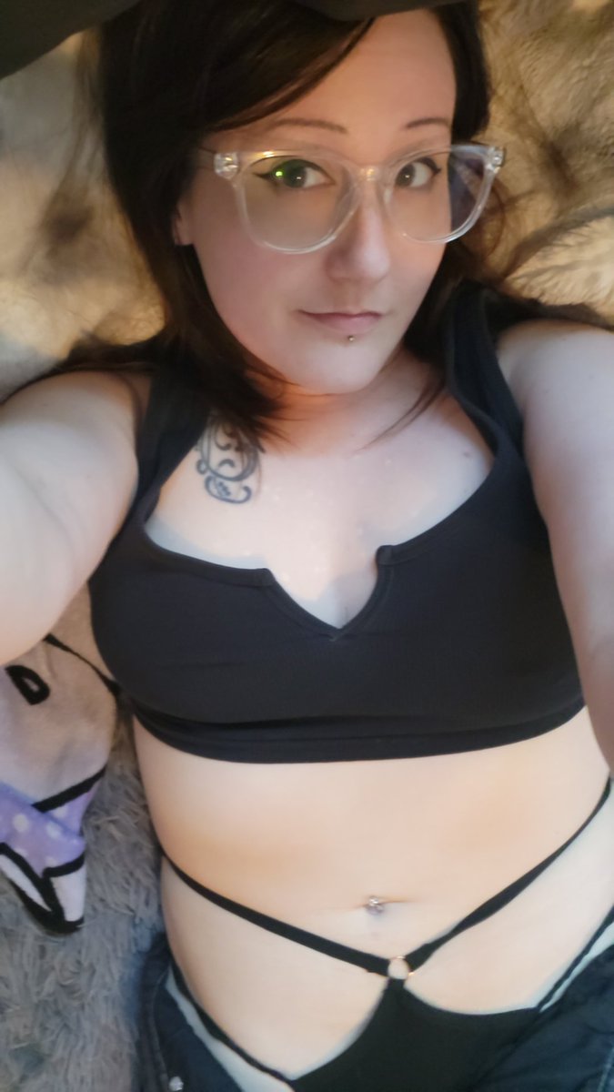 🤤🤓##cockslut #whore #femdom #ahegao #ahegaoslut #nsfw #nsfwaccount #18plus #wetpussy #tits #fuckme #hoe #attentionslut #dommy #slut #horny #NSFW #NSFWaccount #sellingpics #onlyfans