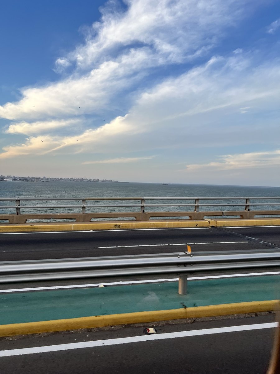 Jhorge27's tweet photo. Fan de estas vistas https://t.co/ksvjJnh9RI